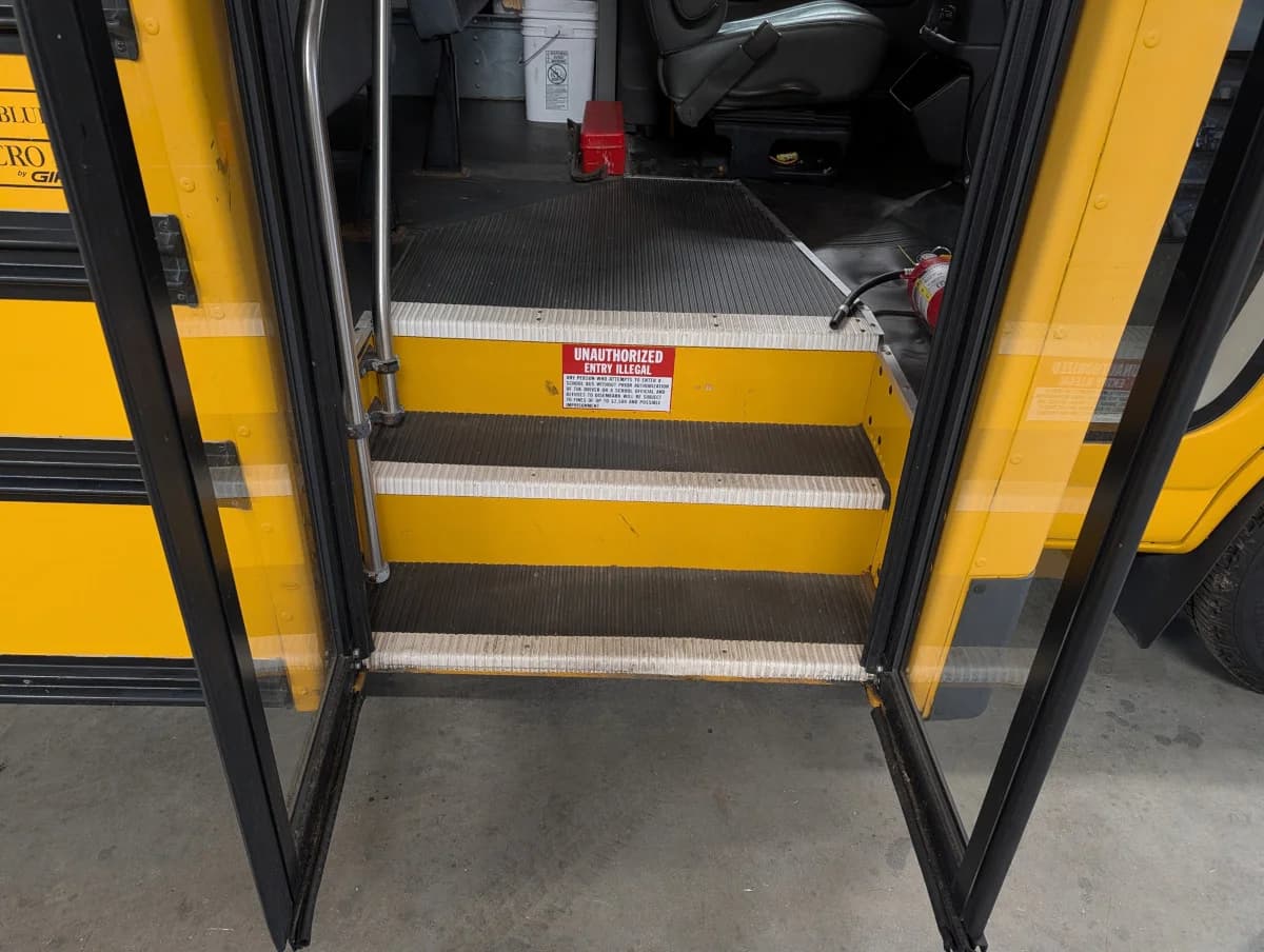 2013 Chevrolet Microbird 28P - Thumbnail 5 2013 Chevrolet Microbird 28P - Thumbnail 5