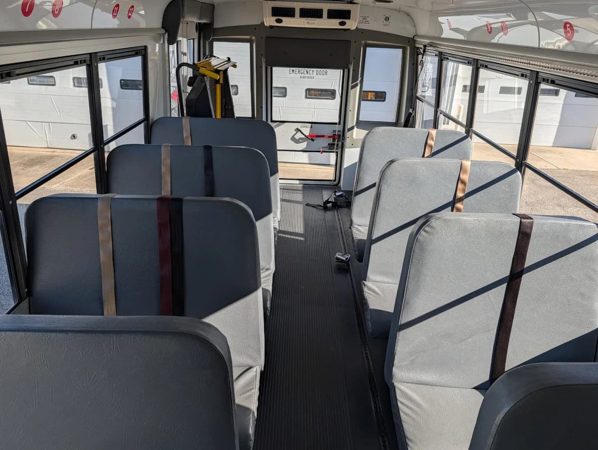 2013 Chevrolet Microbird 18P ADA - Thumbnail 7 2013 Chevrolet Microbird 18P ADA - Thumbnail 7