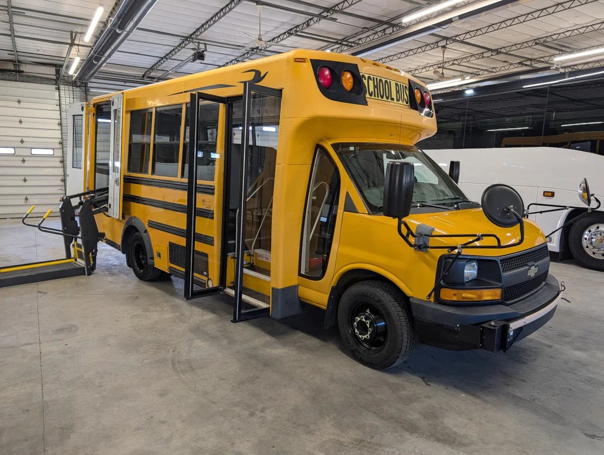 2013 Chevrolet Microbird 18P ADA - Thumbnail 26 2013 Chevrolet Microbird 18P ADA - Thumbnail 26