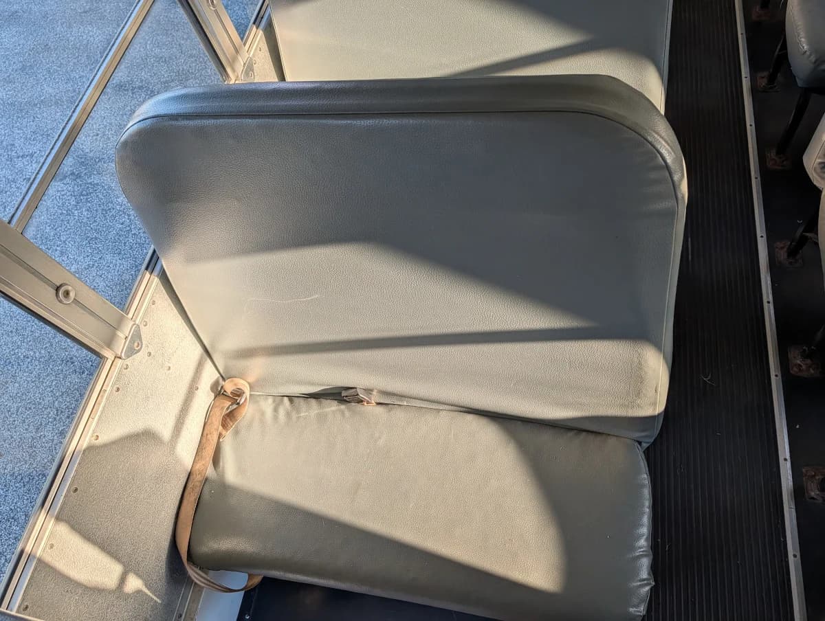 2012 Blue Bird Vision 72P - Thumbnail 10 2012 Blue Bird Vision 72P - Thumbnail 10