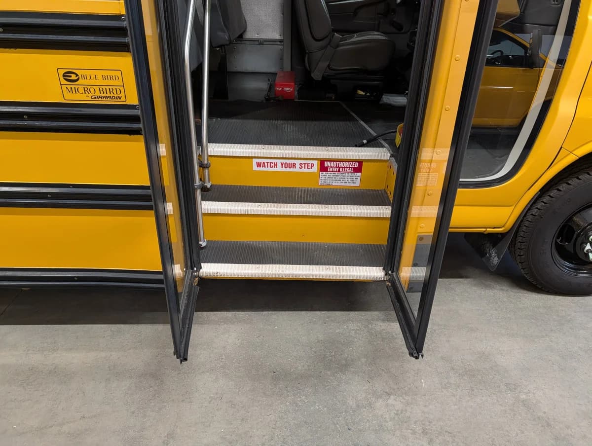 2013 Chevrolet MicroBird 28P AC - Thumbnail 5 2013 Chevrolet MicroBird 28P AC - Thumbnail 5