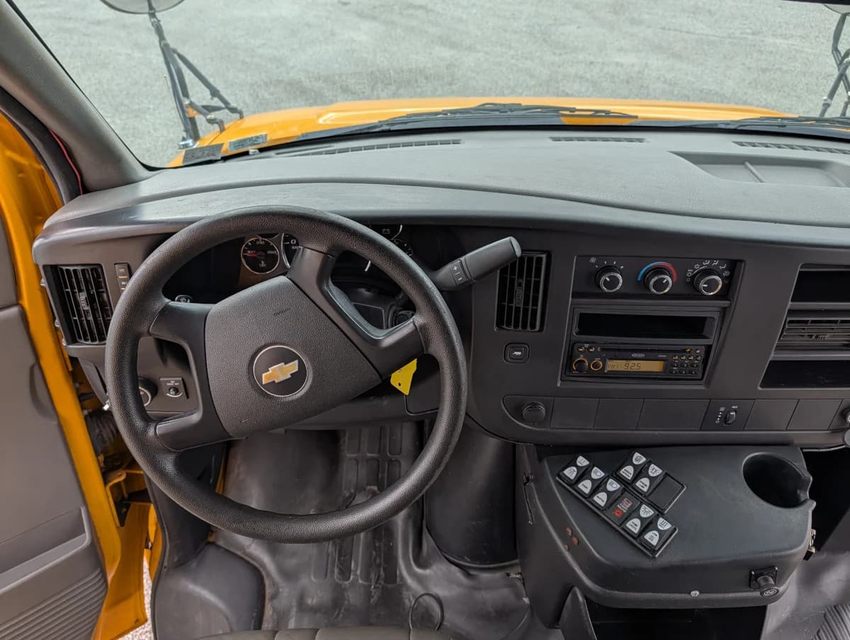 2013 Chevrolet MicroBird 28P AC - Thumbnail 6 2013 Chevrolet MicroBird 28P AC - Thumbnail 6