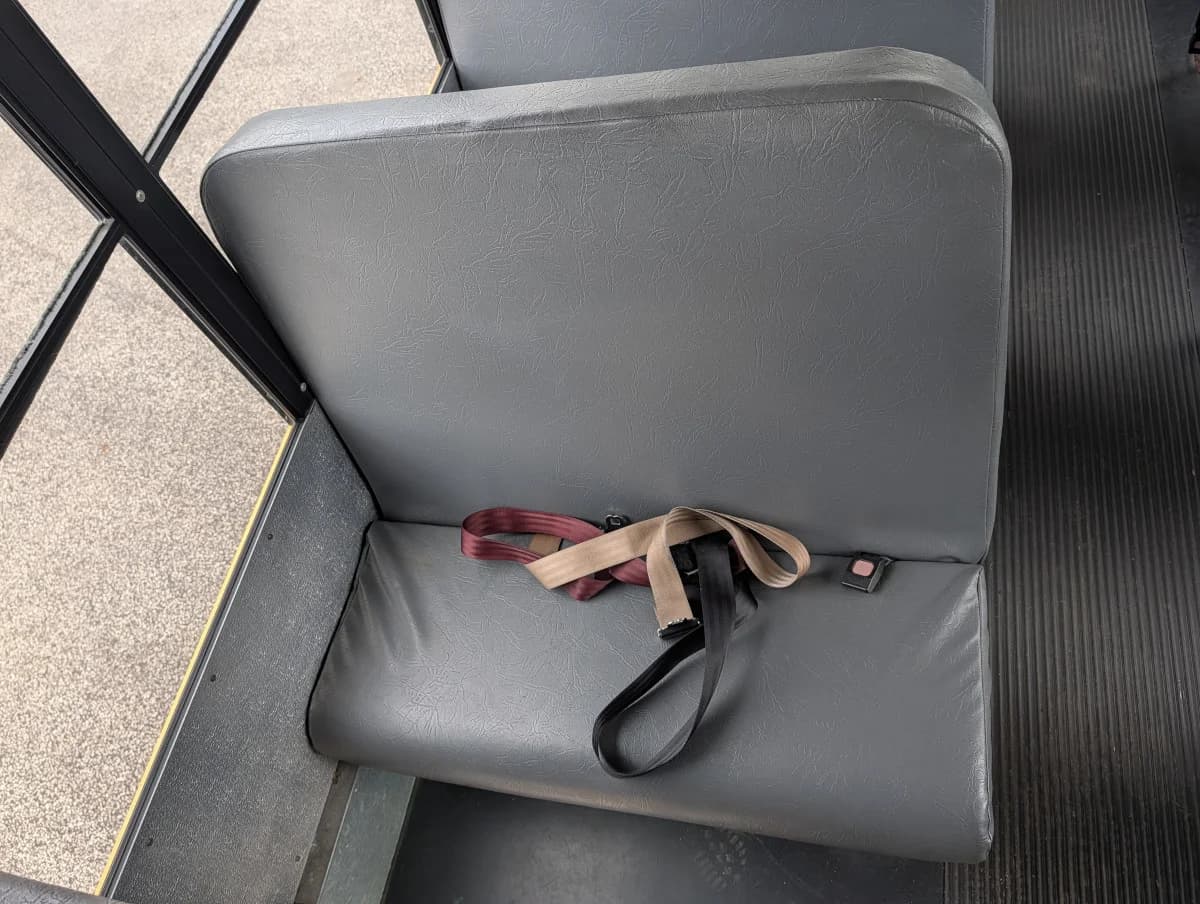 2013 Chevrolet MicroBird 28P AC - Thumbnail 9 2013 Chevrolet MicroBird 28P AC - Thumbnail 9