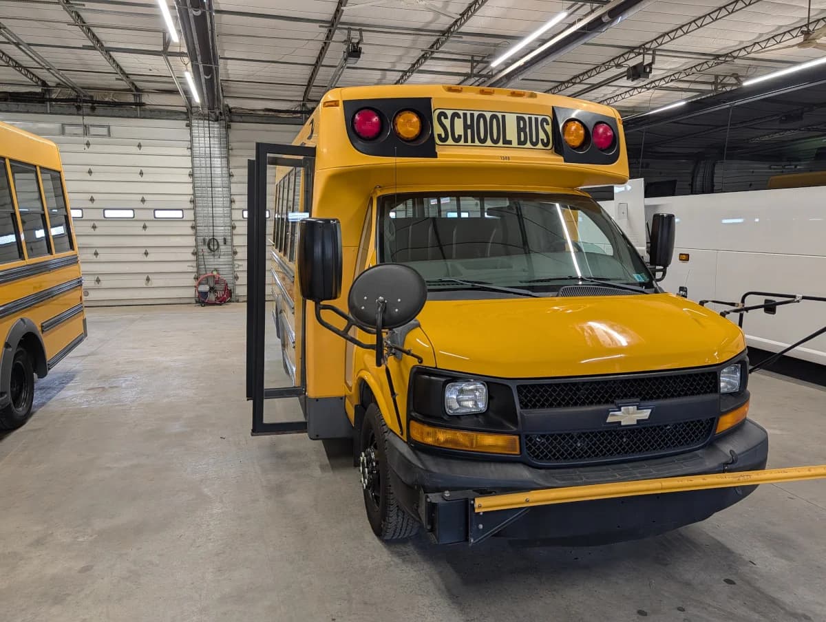 2013 Chevrolet MicroBird 28P AC - Thumbnail 16 2013 Chevrolet MicroBird 28P AC - Thumbnail 16