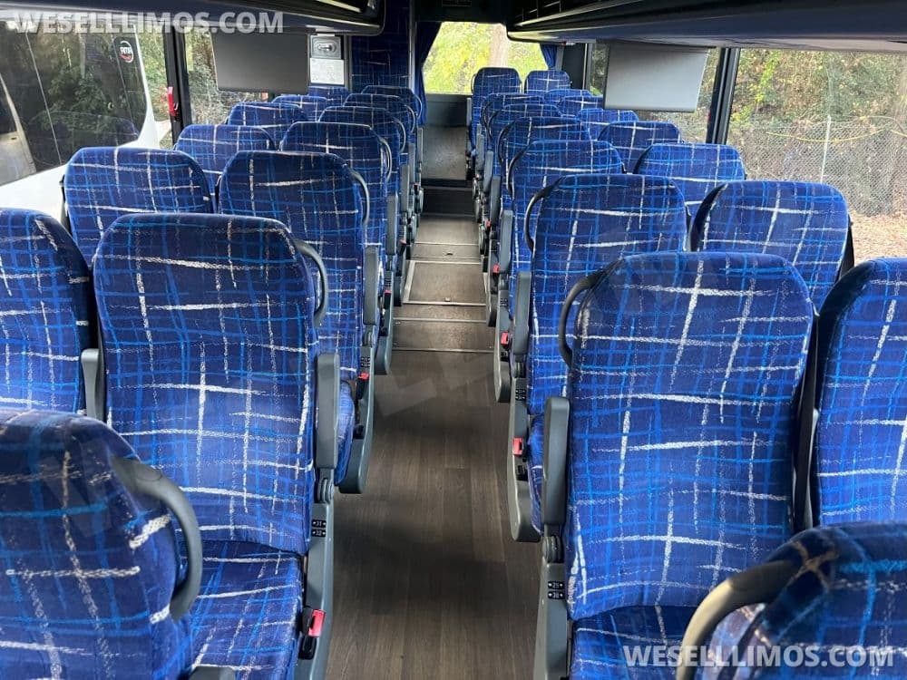 2016 Van Hool CX45 - Thumbnail 6 2016 Van Hool CX45 - Thumbnail 6