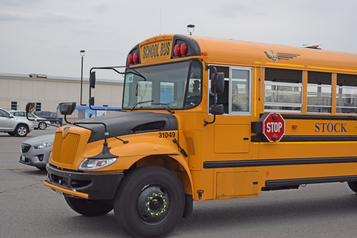 Bus Mechanics and Safety: 5 Reasons to Hire Well-Trained Bus Mechanics